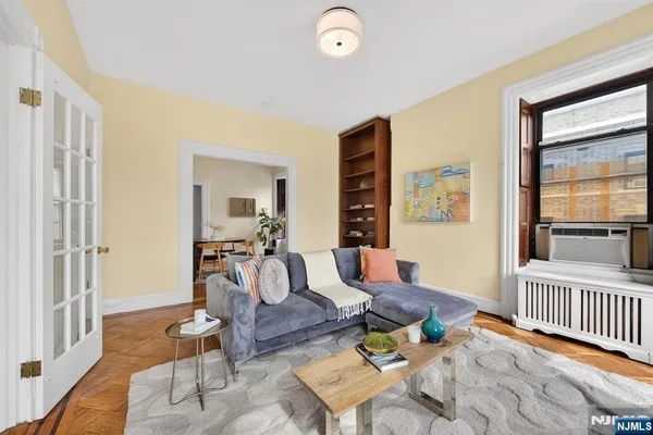 $599,000 | 938 Hudson Street, Unit 6, Hoboken, NJ 07030