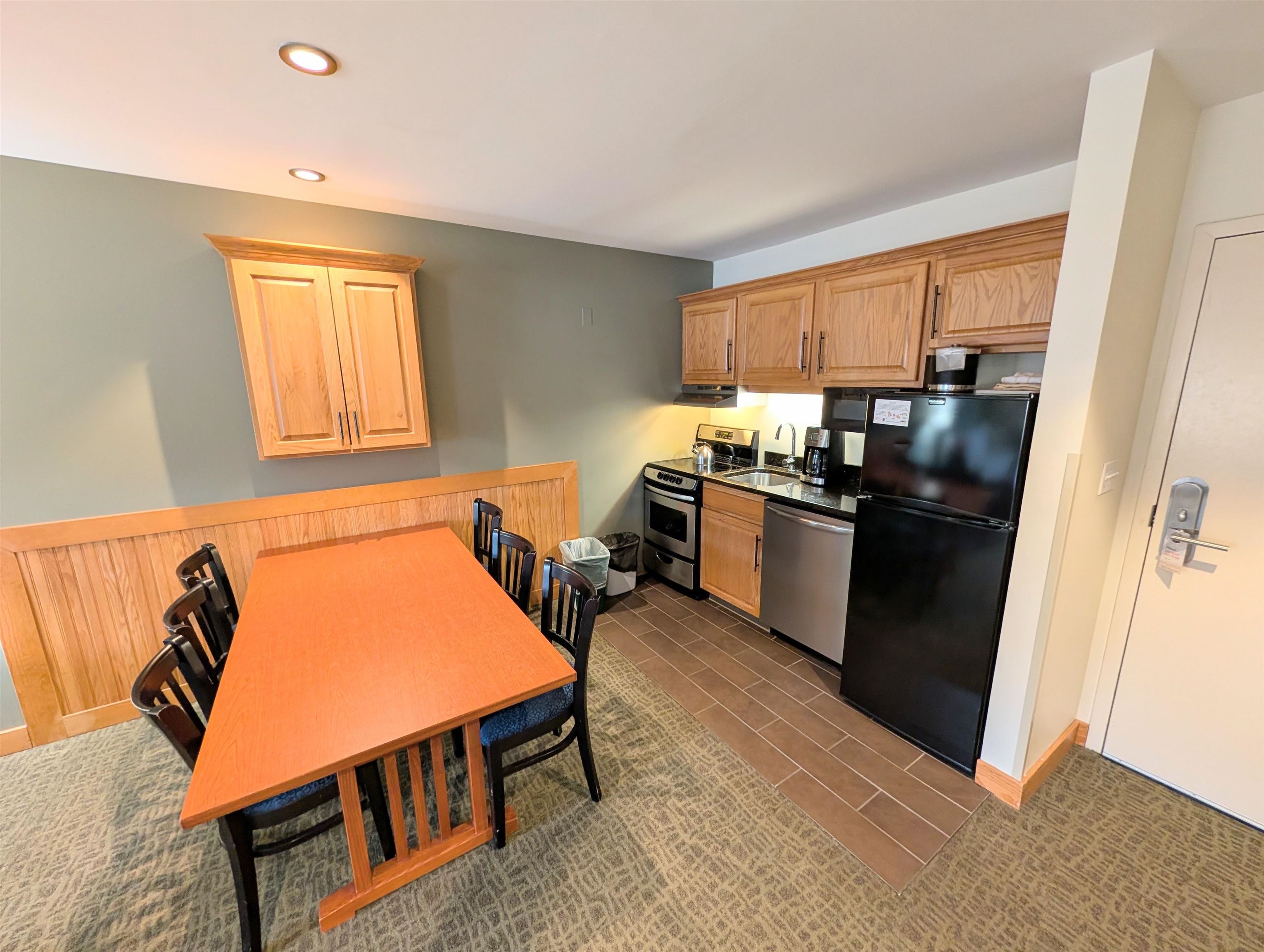 228 East Mountain Road, Unit D GRAND HOTEL 112 III (TALABAC) Killington, VT 05751 - Photo 23 of 60