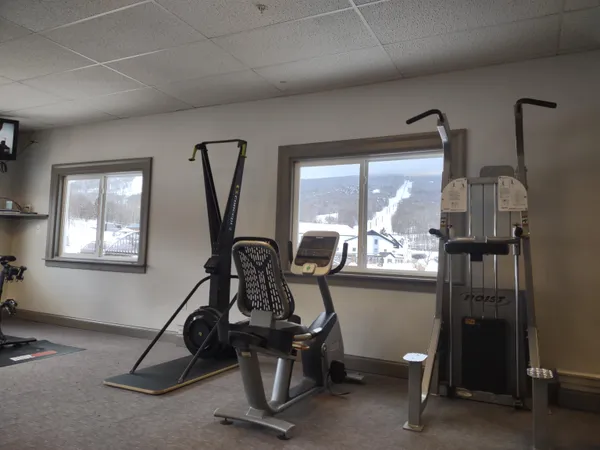 $145,000 | 228 East Mountain Road, Unit D GRAND HOTEL 112 III (TALABAC), Killington, VT 05751
