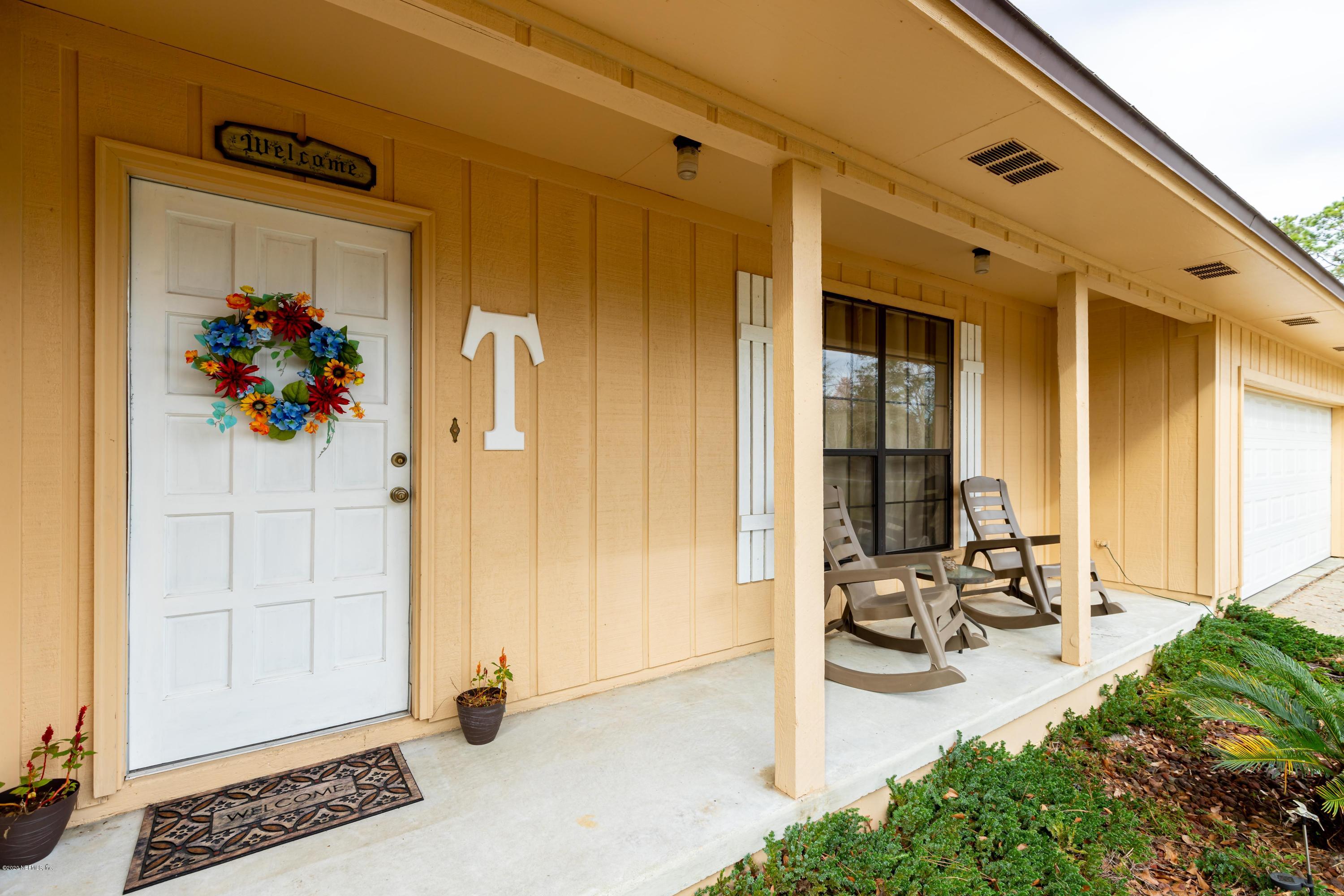 3888 Rancho Road East Jacksonville, FL 32221 - Photo 7 of 45 a view of a entryway of the house