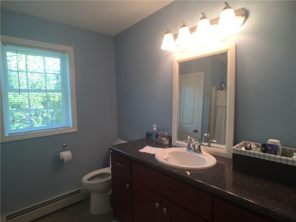 33 Maple Street Saco, ME 04072 - Photo 25 of 34 Full Bath on second level!
