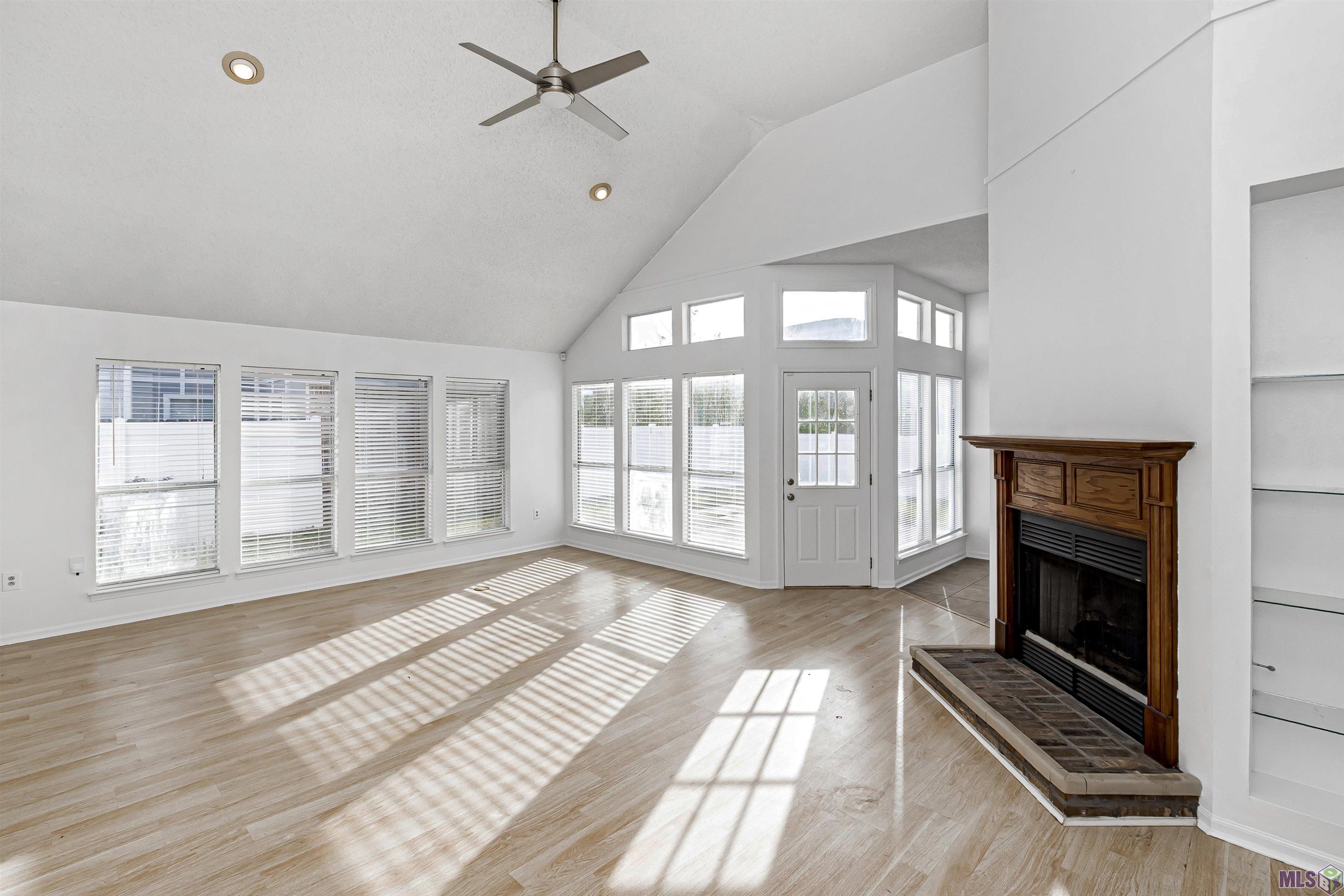 13576 South Fairview Avenue Baton Rouge, LA 70816 - Photo 4 of 19