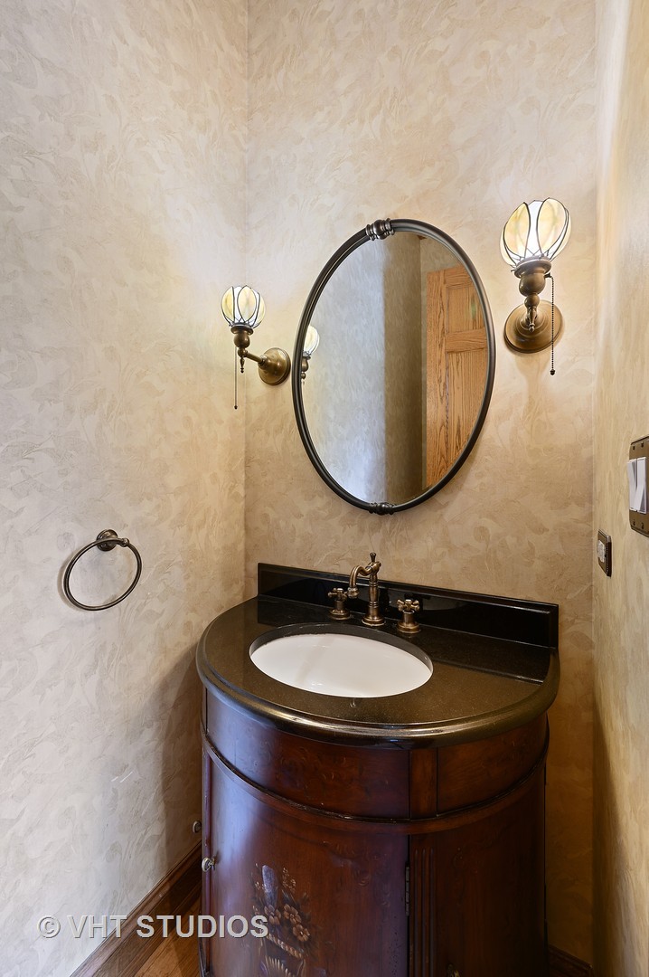 1225 Sheridan Road Evanston, IL 60202 - Photo 14 of 42