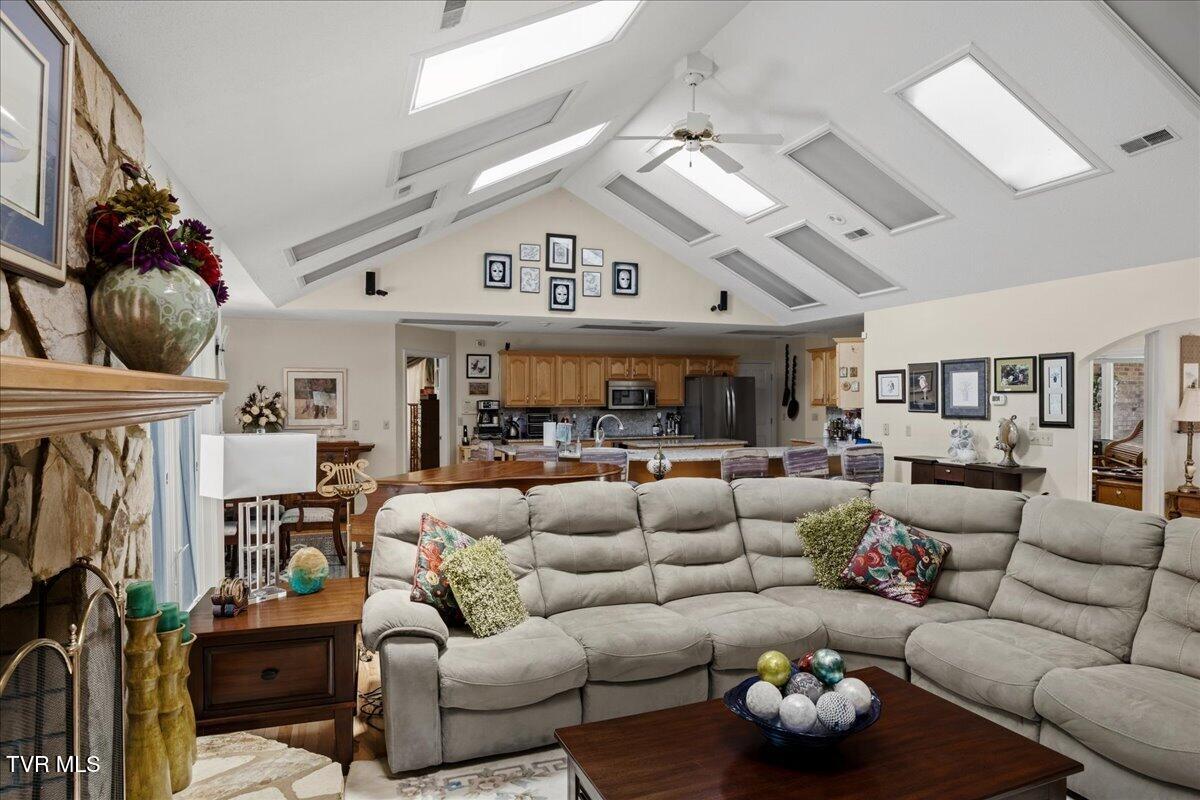 2031 Ridgefield Road Johnson City, TN 37601 - Photo 26 of 162 013-WBP-Ridgefield-Rd-14