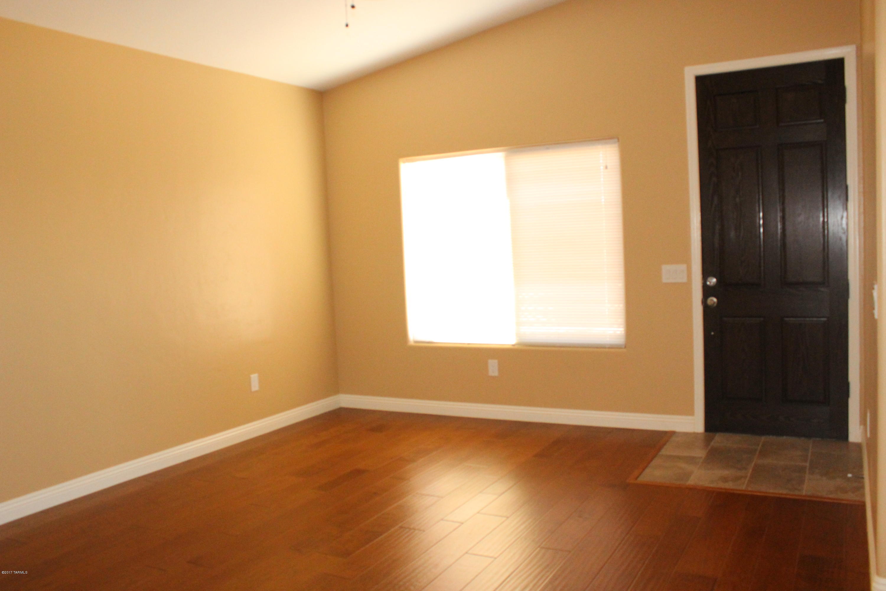17062 West Moore Road Marana, AZ 85653 - Photo 14 of 37 Gallery Image 14