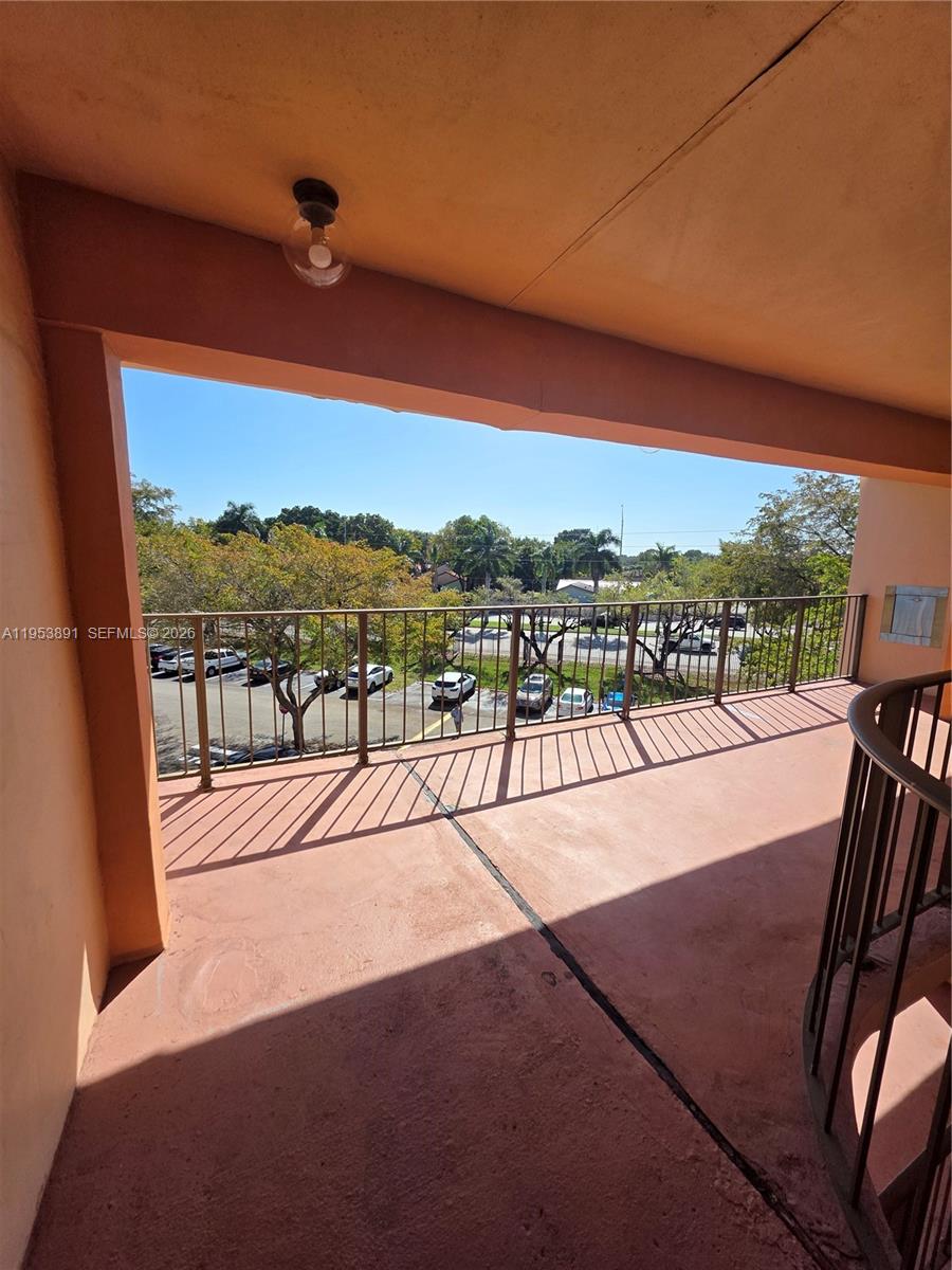 8600 Southwest 133rd Avenue Road, Unit 424 Miami, FL 33183 - Photo 15 of 27 a view of a balcony