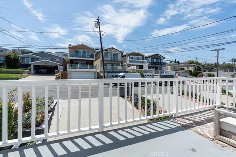 $1,115,000 | 1744 Wollacott Street, Redondo Beach, CA 90278