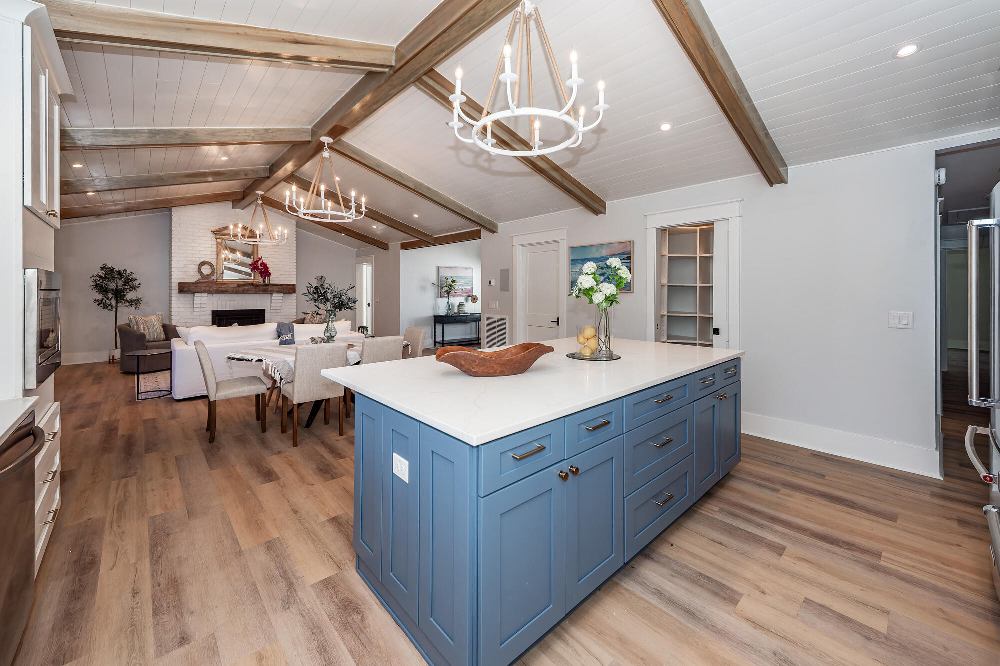 2404 Waterway Boulevard Isle of Palms, SC 29451 - Photo 3 of 57 101525 119