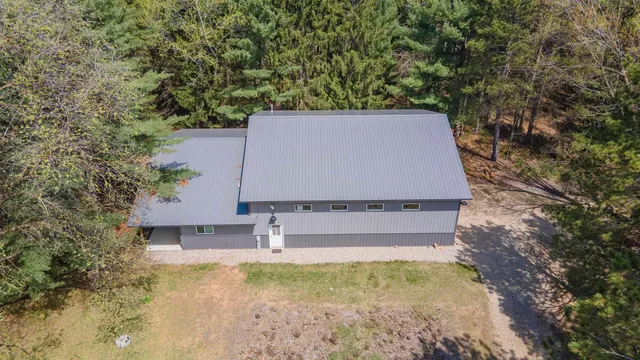 $349,900 | 10236 Buttercup Avenue, Hancock, WI 54943