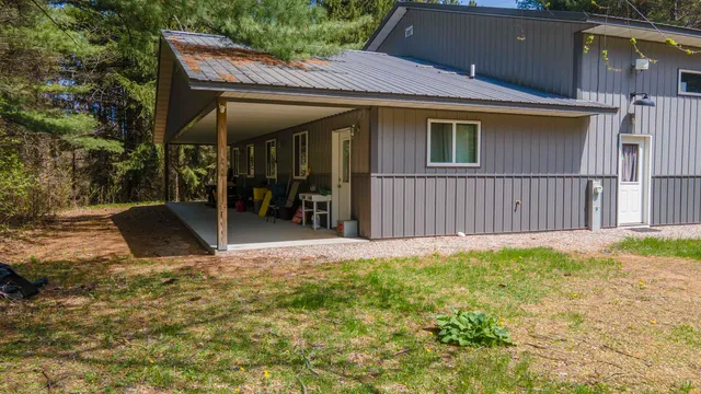 $349,900 | 10236 Buttercup Avenue, Hancock, WI 54943