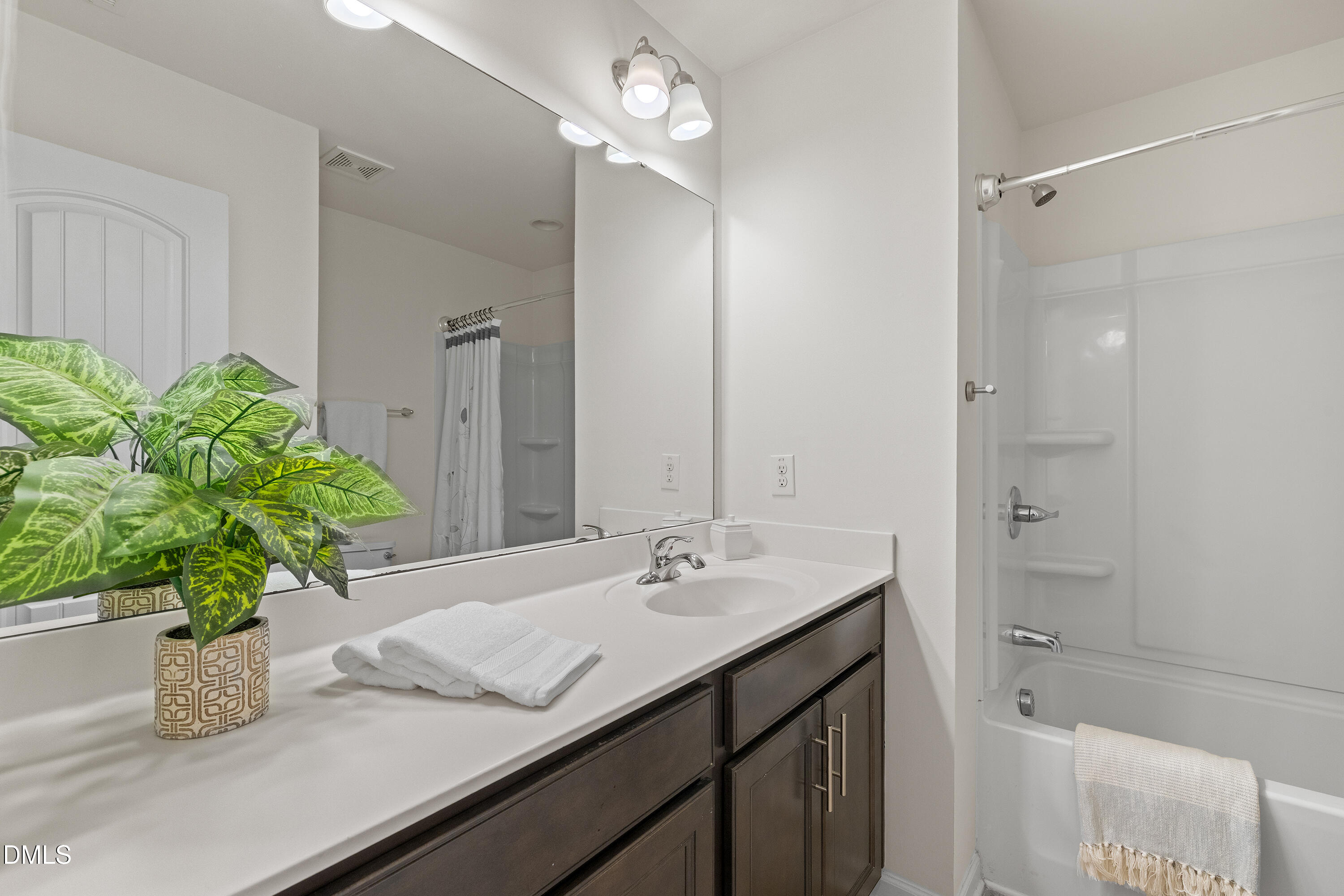 232 Cross Blossom Road Durham, NC 27703 - Photo 20 of 29 24-232 Cross Blossom Rd_9826