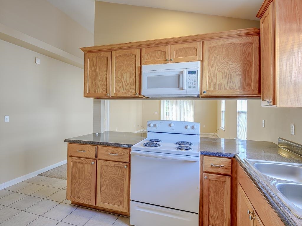 4234 Ridge Haven Road Tallahassee, FL 32305 - Photo 3 of 35