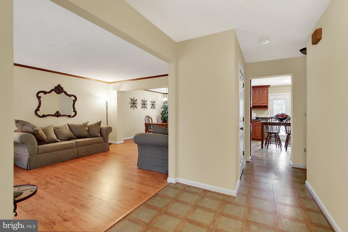 408 Magnolia Ridge Drive Joppa, MD 21085 - Photo 3 of 18 Living Room