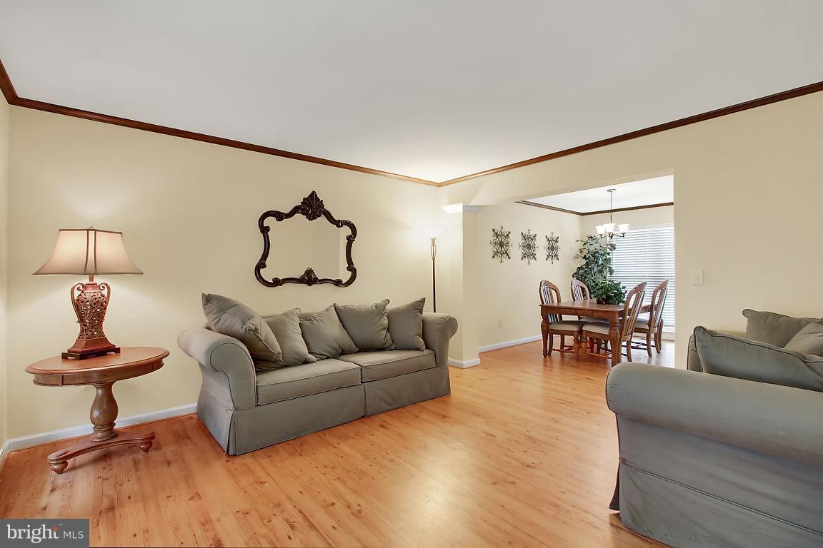 408 Magnolia Ridge Drive Joppa, MD 21085 - Photo 4 of 18 Living Room