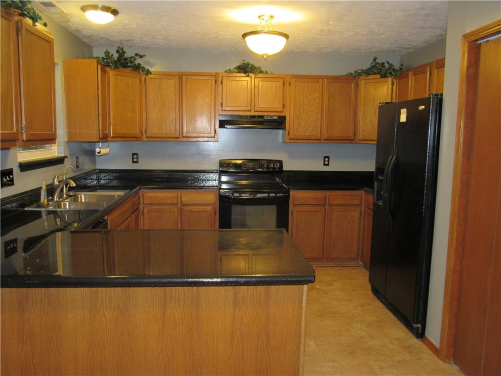 7746 5 Points Road Indianapolis, IN 46259 - Photo 9 of 24 Gallery Image 9