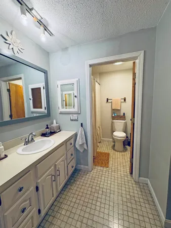 $245,000 | 17 Robin Way, Brattleboro, VT 05301