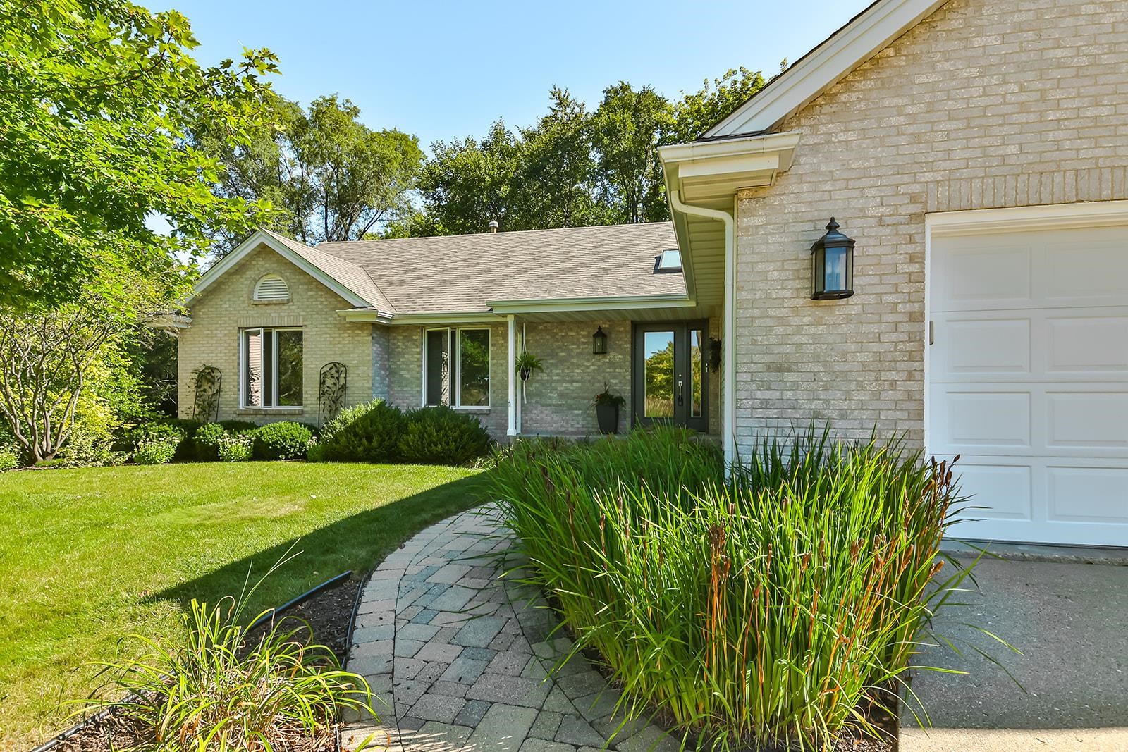 4998 Rundquist Court Rockford, IL 61114 - Photo 4 of 57 Gallery Image 4