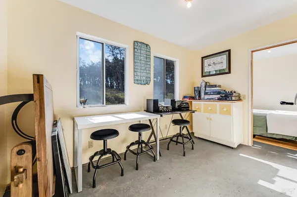 $889,000 | 33620 Highway 1, Gualala, CA 95445