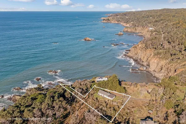 $889,000 | 33620 Highway 1, Gualala, CA 95445