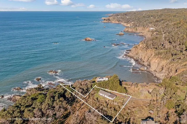 $889,000 | 33620 Highway 1, Gualala, CA 95445