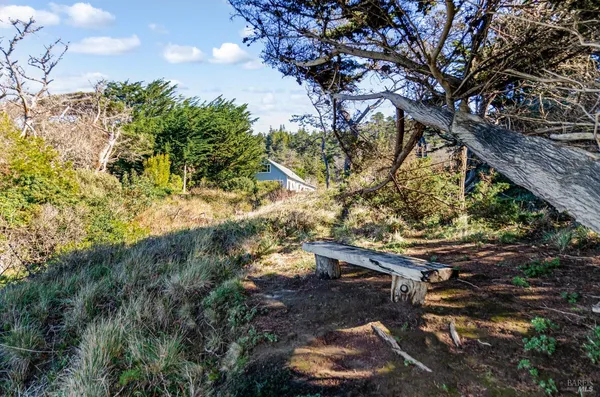 $889,000 | 33620 Highway 1, Gualala, CA 95445