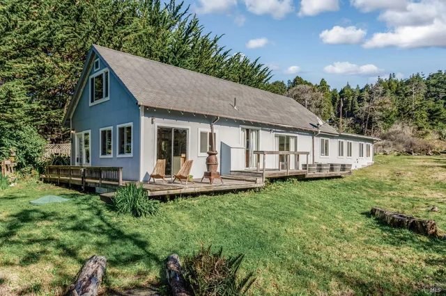 $889,000 | 33620 Highway 1, Gualala, CA 95445