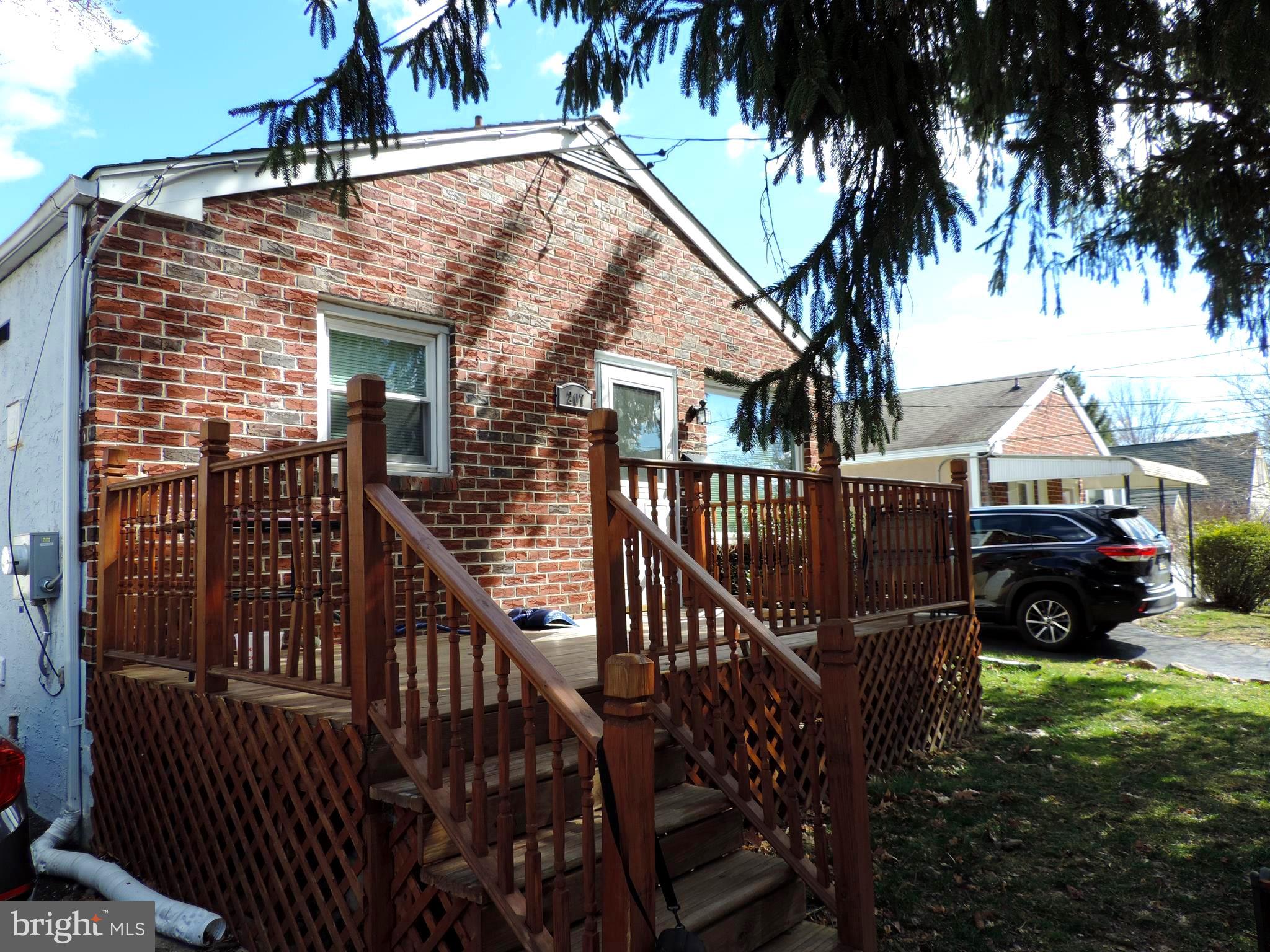 207 Cedar Road Wallingford, PA 19086 - Photo 3 of 36 Front House