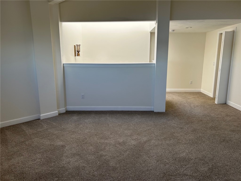 4494 Post Road, Unit 4 Warwick, RI 02818 - Photo 21 of 29 Third Floor Loft / Third Bedroom
