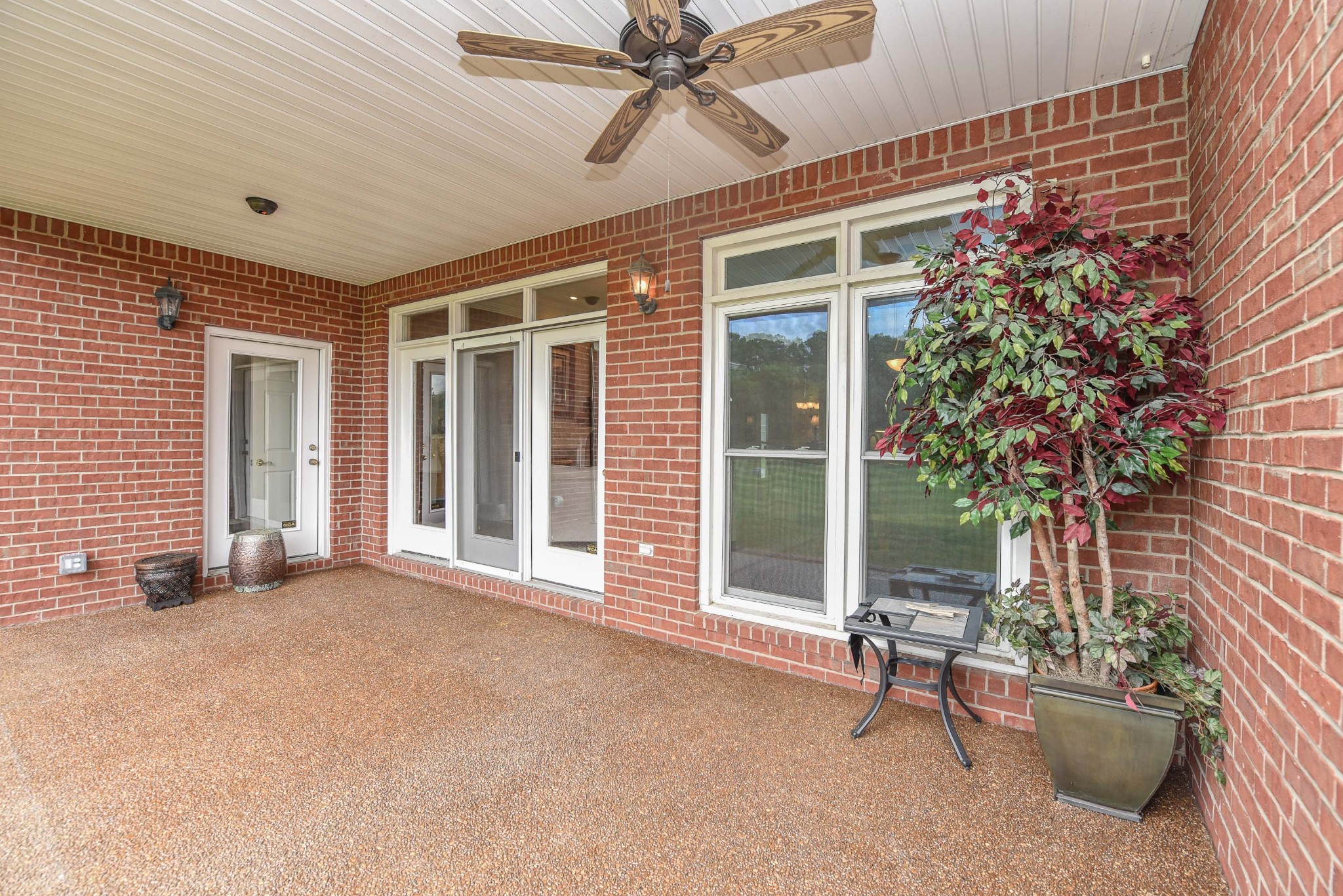 157 Stoners Glen Road Hermitage, TN 37076 - Photo 5 of 24 a view of a livingroom with a patio