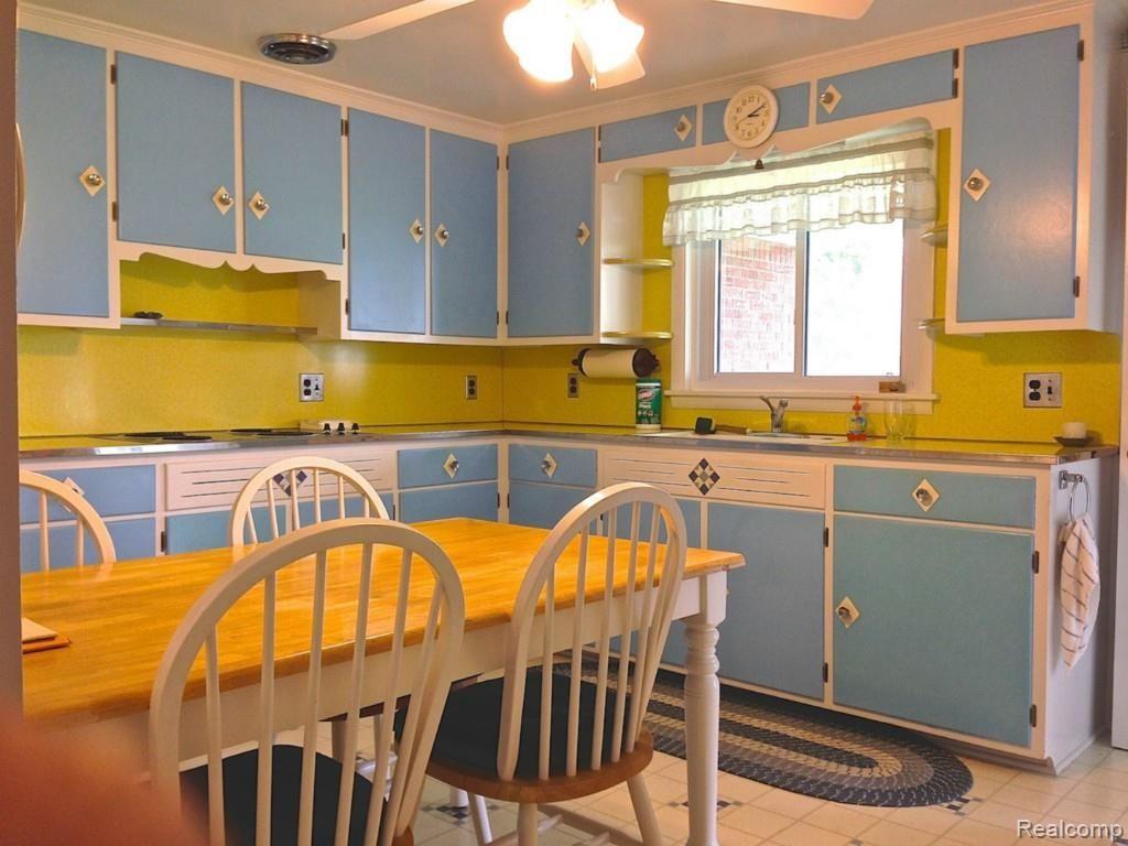 7496 Shea Road Marine City, MI 48039 - Photo 6 of 16 8.JPG