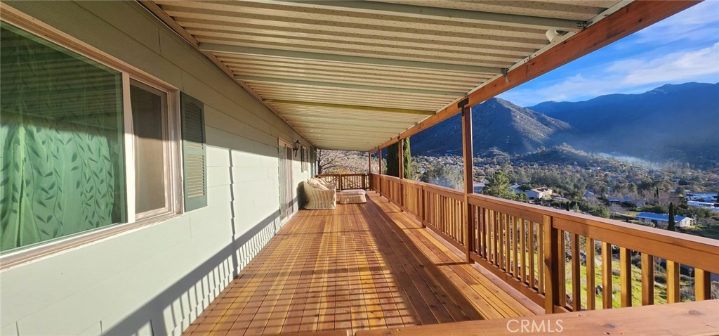 121 Larch Court Bodfish, CA 93205 - Photo 23 of 27 a view of balcony with couch