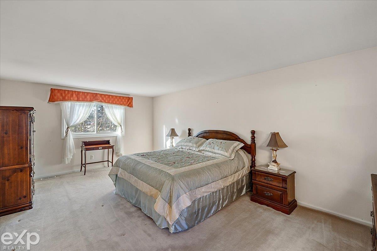 1579 Lomas Verdes Rochester Hills, MI 48306 - Photo 48 of 64