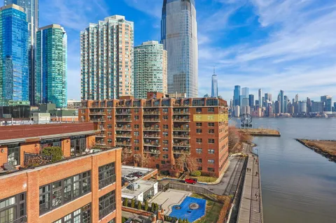$1,875,000 | 1 Greene Street, Unit 601, Jersey City, NJ 07302