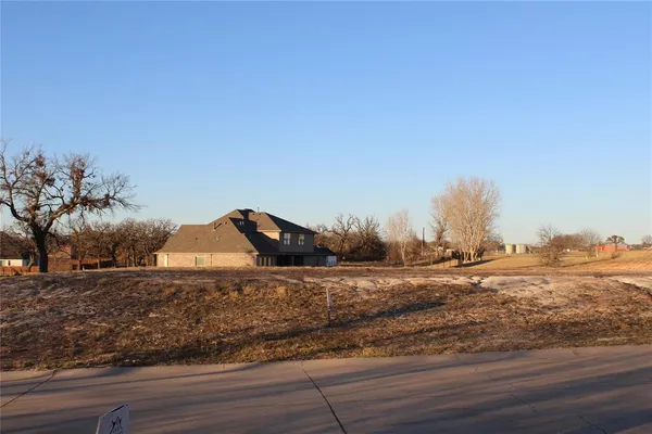 $87,500 | 117 Heritage Drive, Boyd, TX 76023