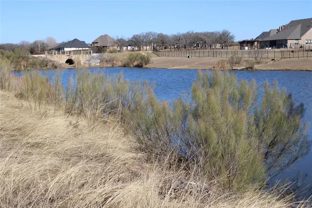 $87,500 | 117 Heritage Drive, Boyd, TX 76023