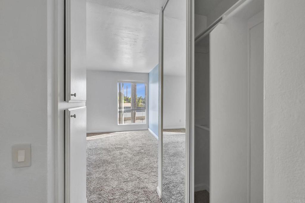 3571 Ruffin Road, Unit 239 San Diego, CA 92123 - Photo 19 of 33 a view of an empty room and a window