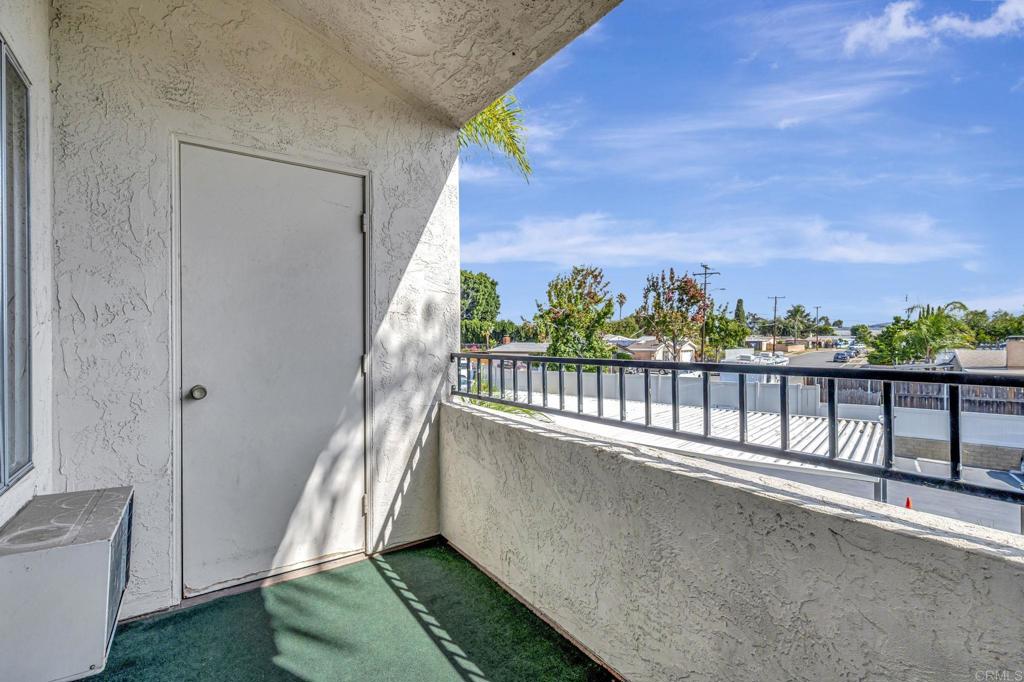 3571 Ruffin Road, Unit 239 San Diego, CA 92123 - Photo 28 of 33 a view of balcony with furniture