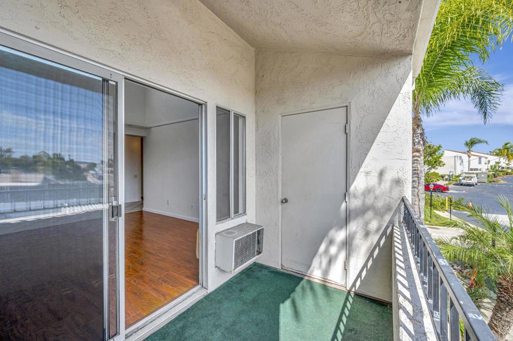 3571 Ruffin Road, Unit 239 San Diego, CA 92123 - Photo 29 of 33 a view of an entryway of house