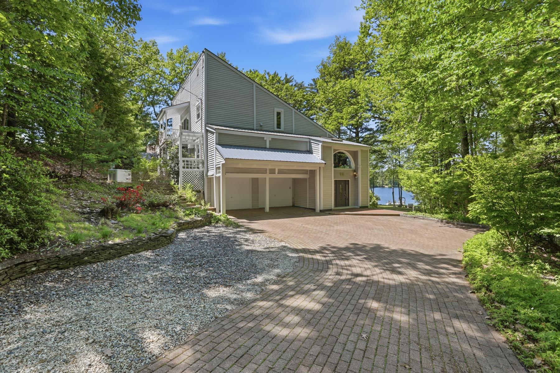 22 Hemlock Circle Sandown, NH 03873 - Photo 53 of 58