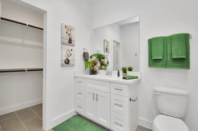 $1,895 | 2003 Laverne Willow Lane, Unit B, Houston, TX 77080