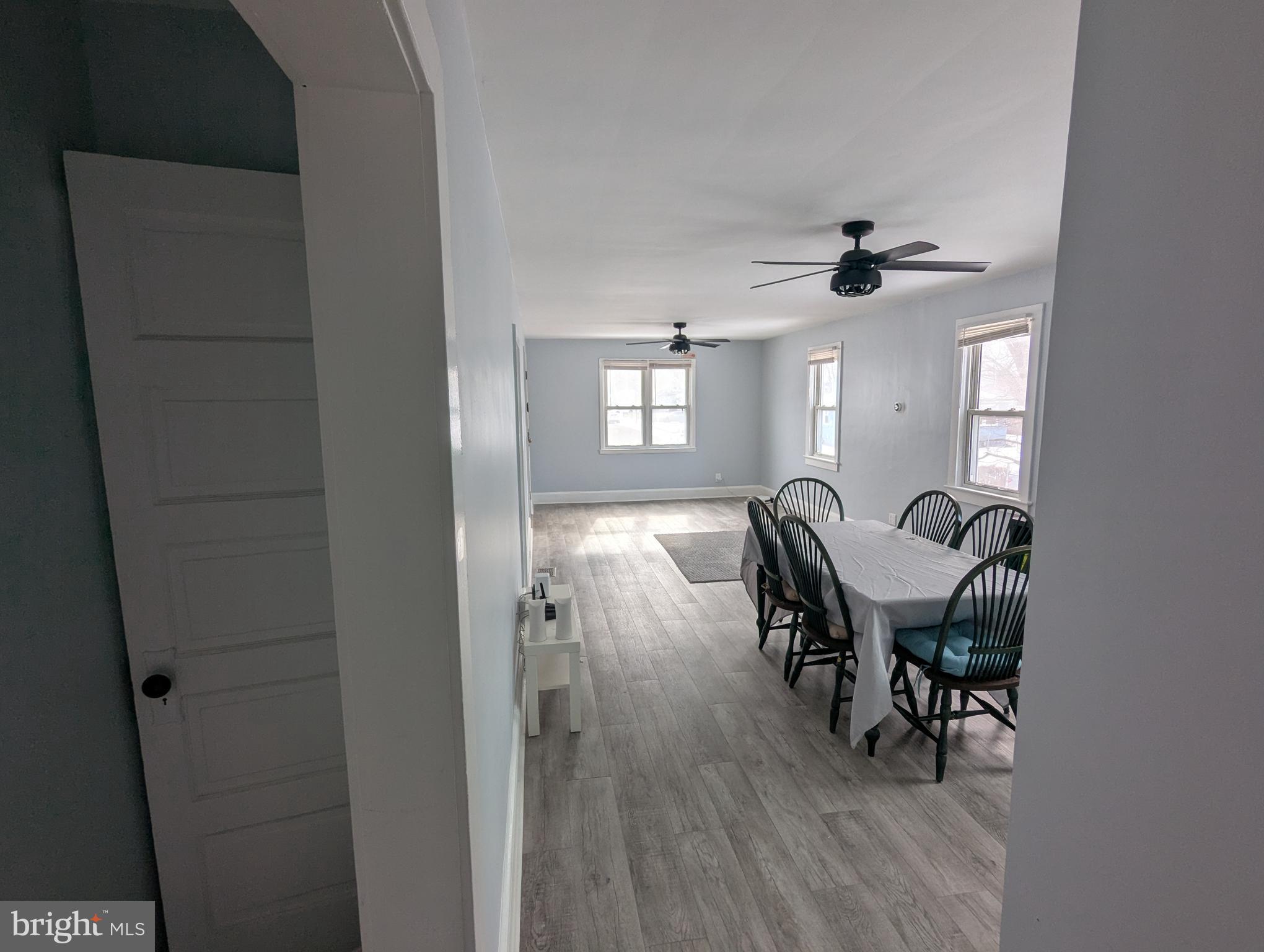 30 Crescent Avenue Ewing, NJ 08638 - Photo 8 of 29 Living Room/Dining Room
