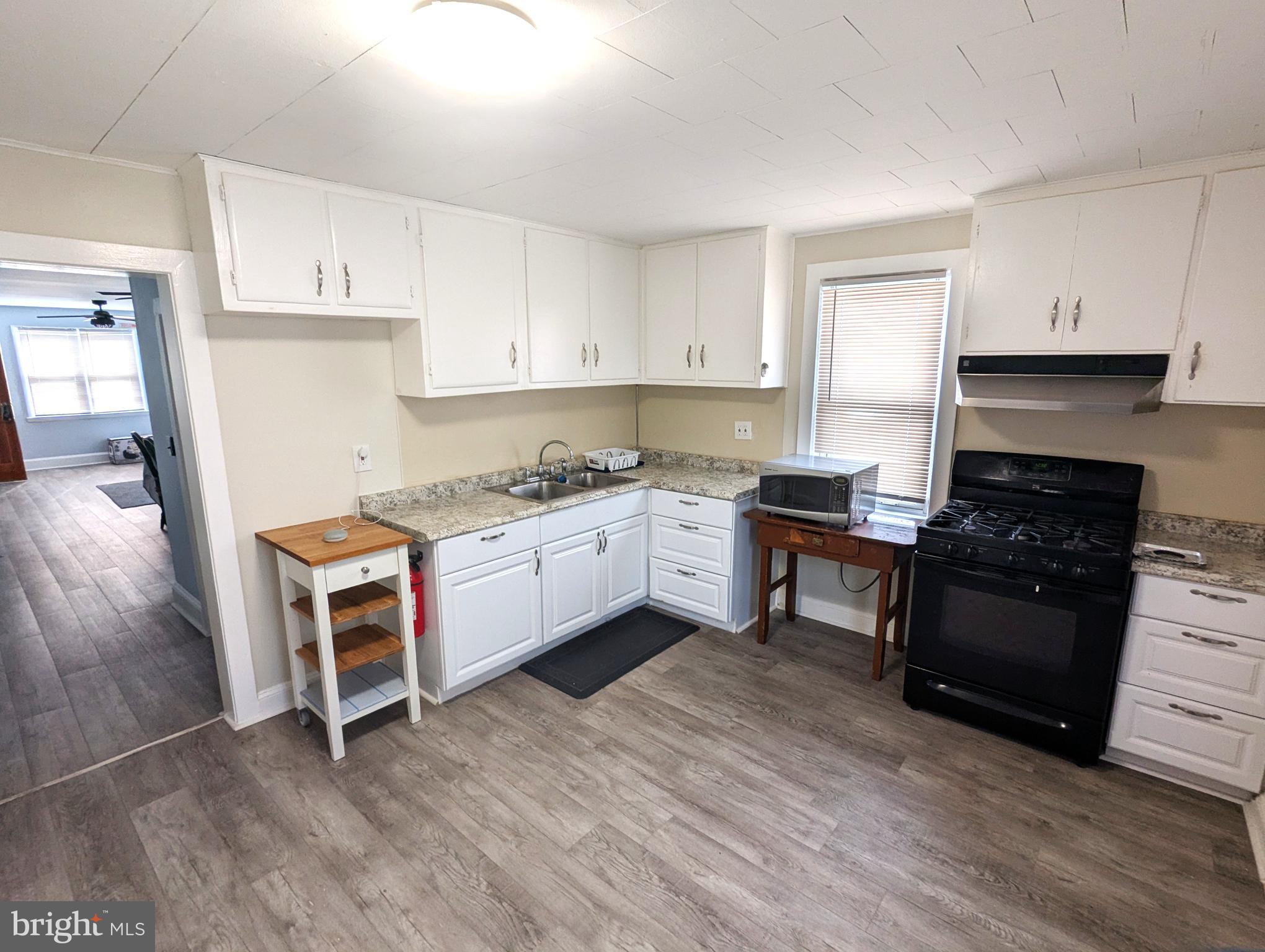 30 Crescent Avenue Ewing, NJ 08638 - Photo 10 of 29 Spacious Kitchen