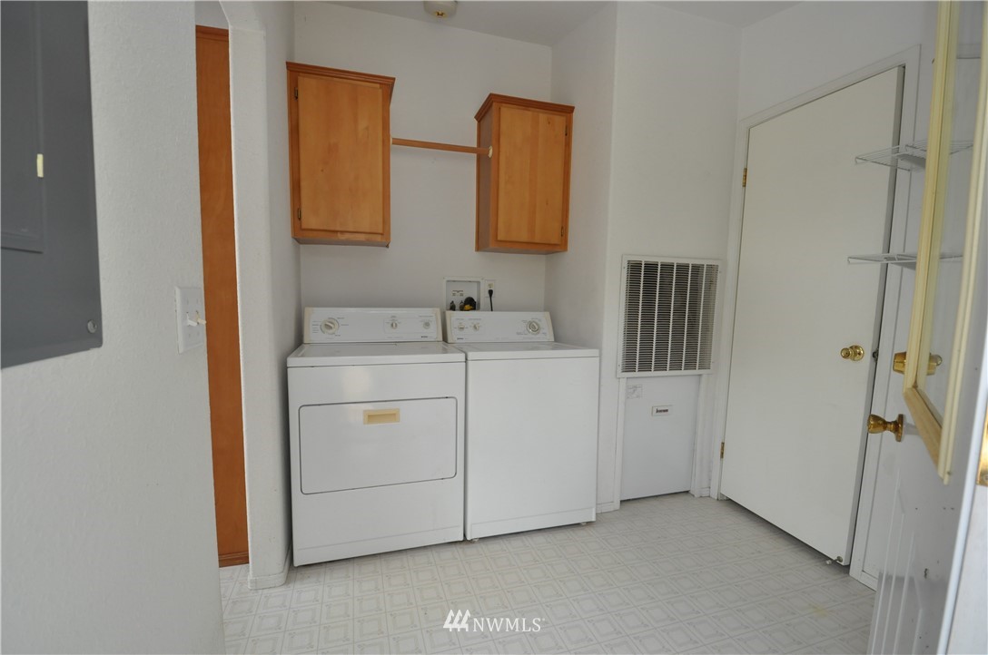 511 B Division Street Hamilton, WA 98284 - Photo 13 of 19 Gallery Image 13