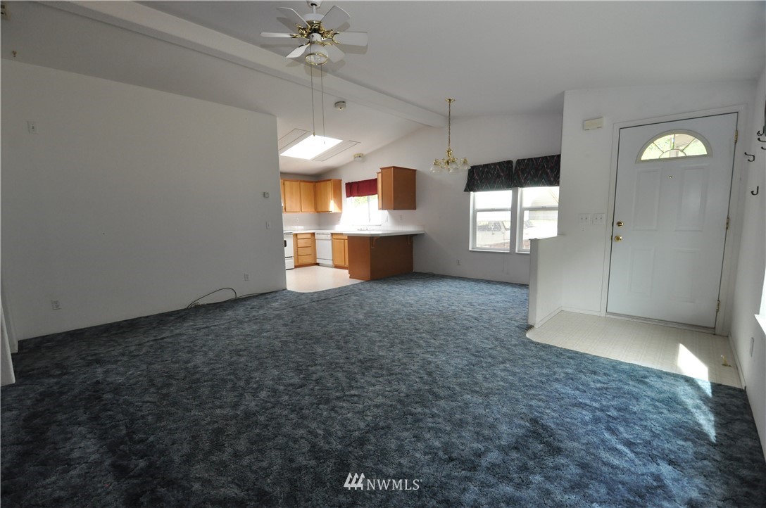511 B Division Street Hamilton, WA 98284 - Photo 4 of 19 Gallery Image 4