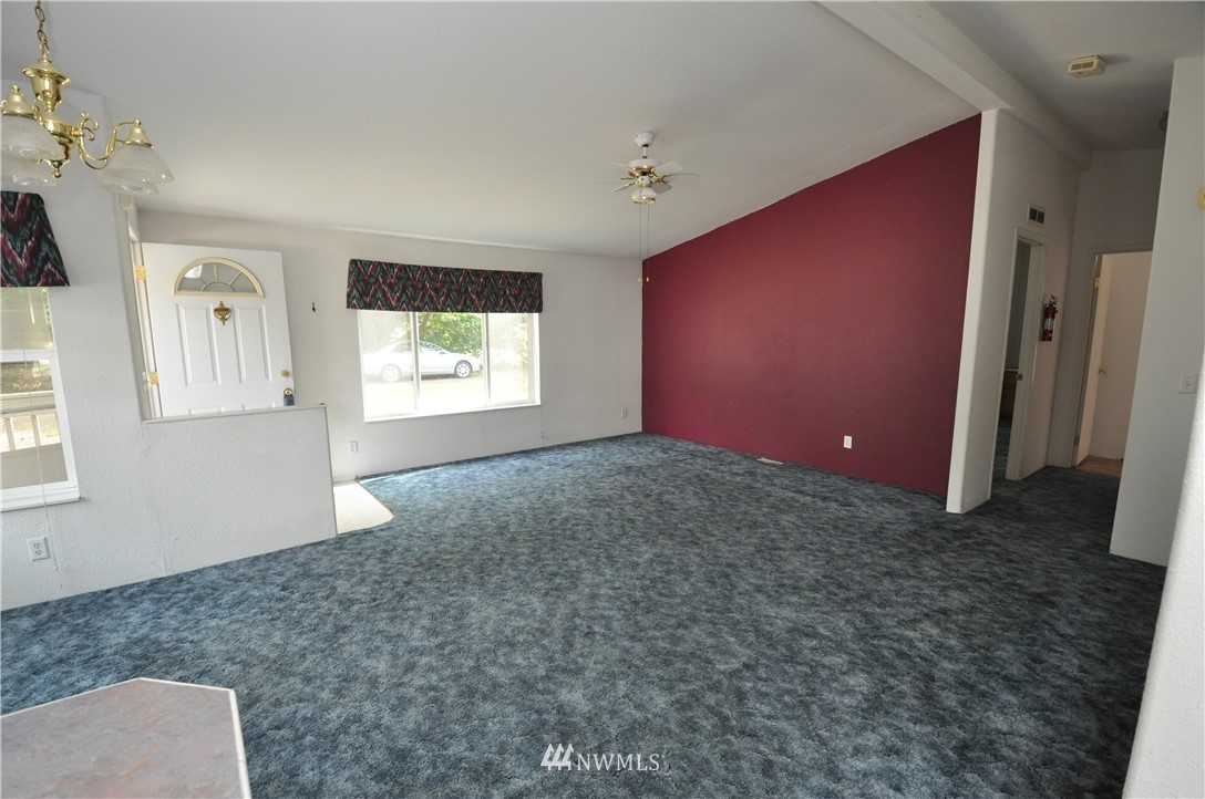 511 B Division Street Hamilton, WA 98284 - Photo 7 of 19 Gallery Image 7
