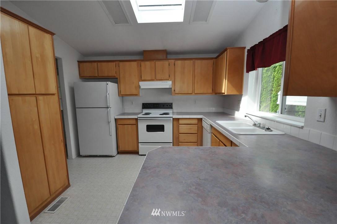 511 B Division Street Hamilton, WA 98284 - Photo 8 of 19 Gallery Image 8
