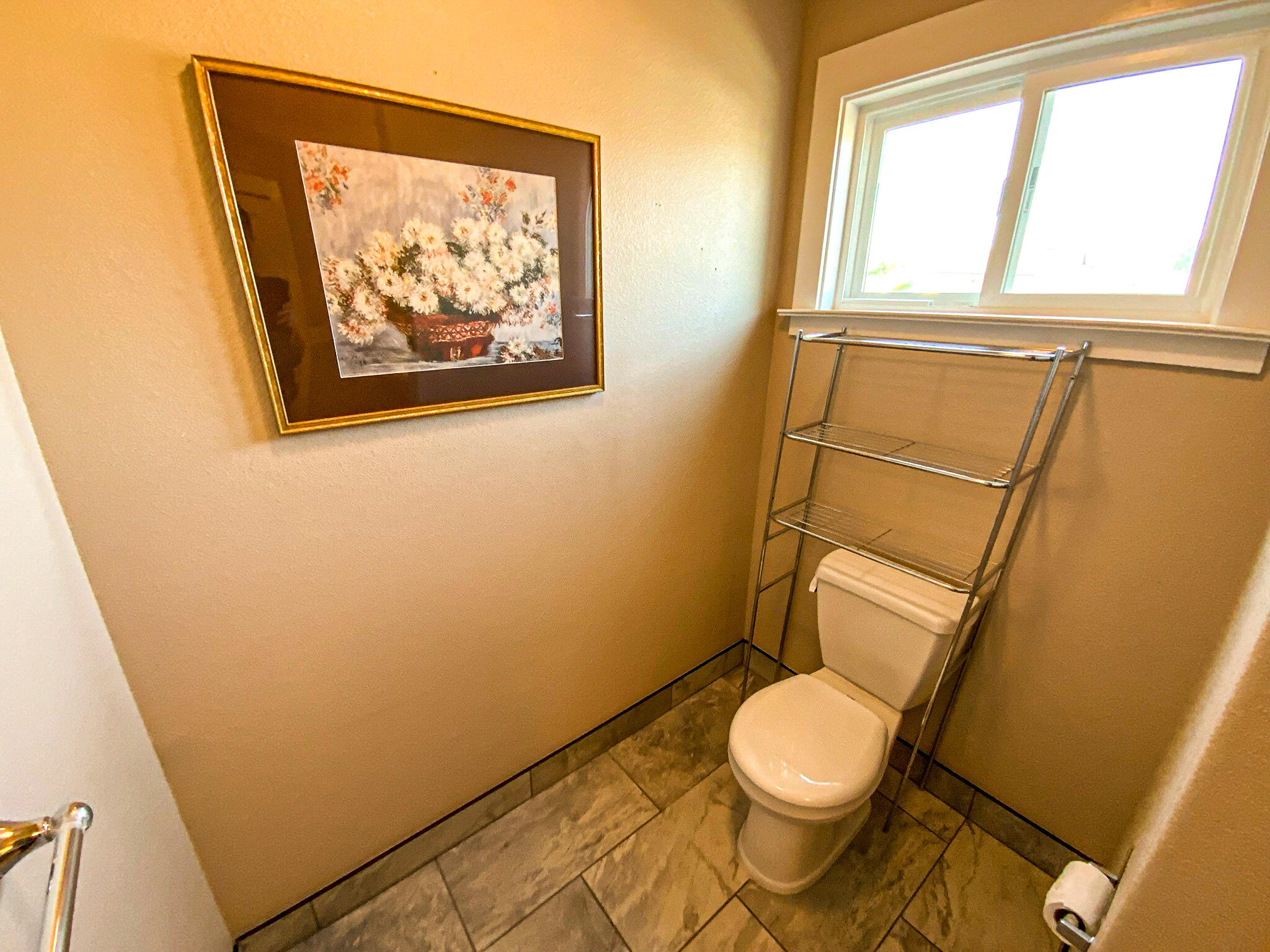 2730 Kenmar Road Fortuna, CA 95540 - Photo 15 of 28 Primary WC
