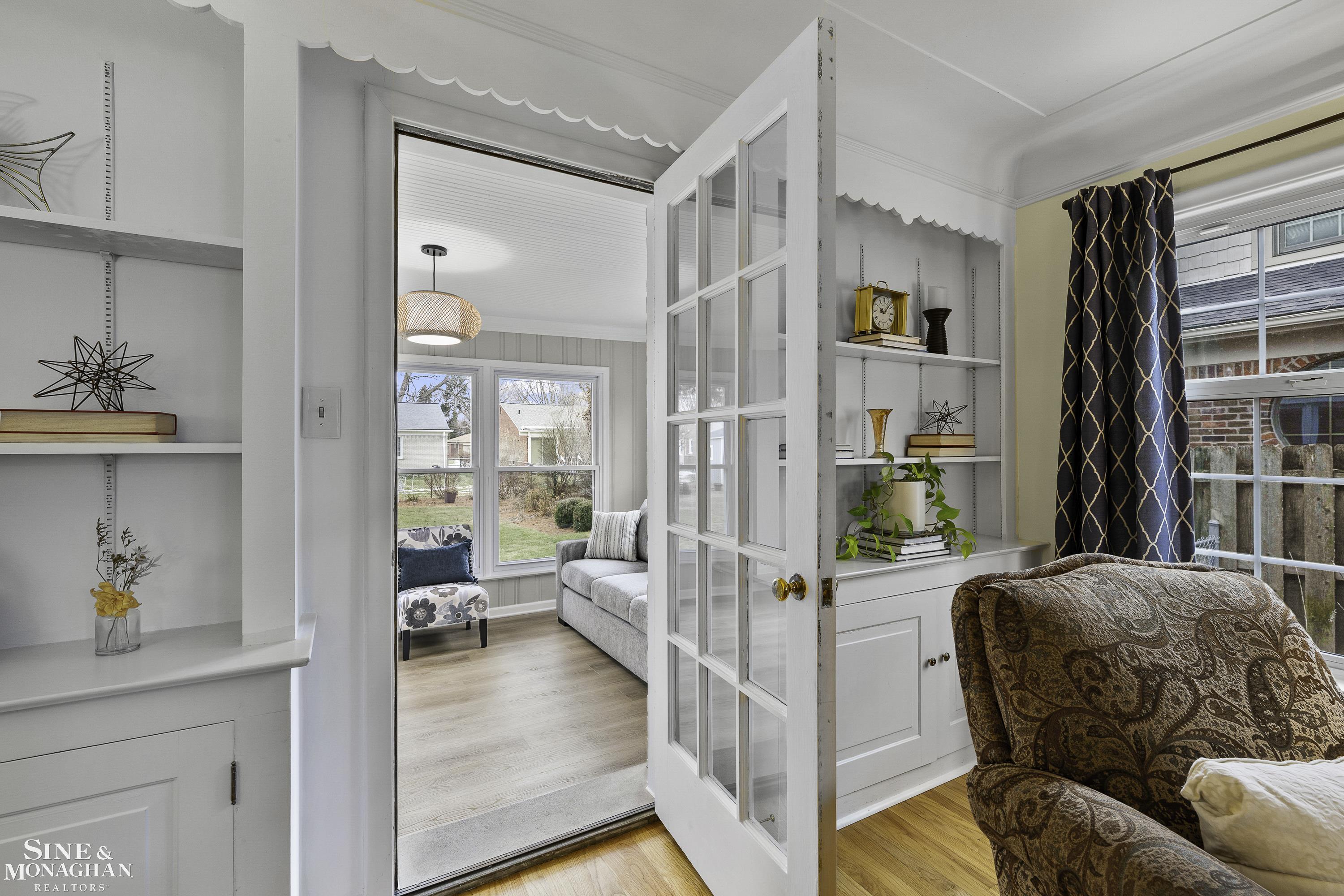 612 Hawthorne Road Grosse Pointe Woods, MI 48236 - Photo 12 of 51