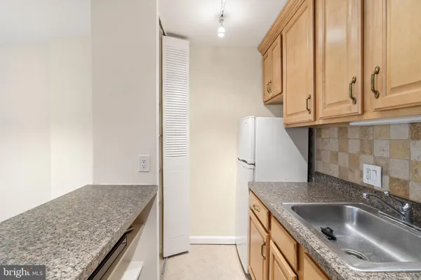$199,000 | 1901 John F Kennedy Boulevard, Unit 816, Philadelphia, PA 19103