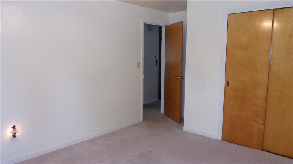 543 Country Club Road Washington, PA 15301 - Photo 11 of 22 Gallery Image 11
